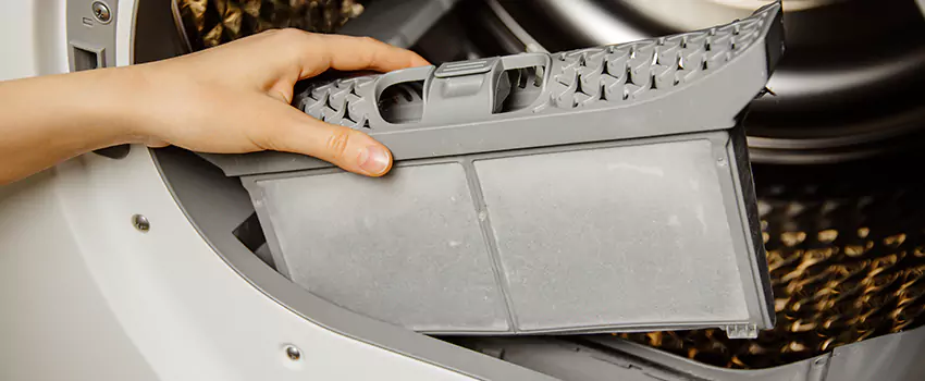 Signs Of A Clogged Dryer Lint Trap in Aspen Hill, Maryland